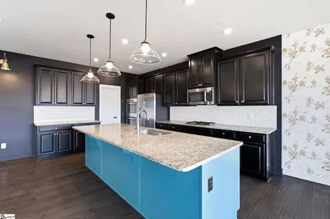 Kitchen - 216 Edwin Ellis Dr, Greer, SC 29651 photo 1 of 2