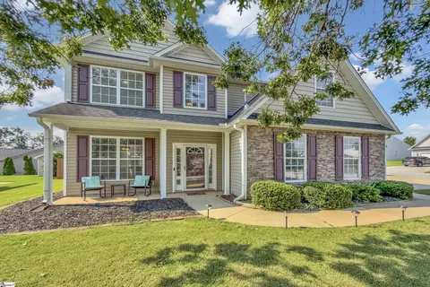 1010 Blythwood Dr, Piedmont, SC 29673