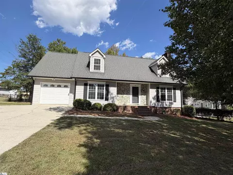 705 Strange Rd, Taylors, SC 29687