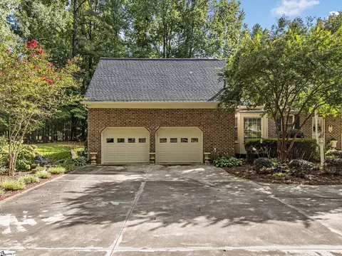 Exterior - 100 Crestview Dr, Union, SC 29379 photo 10 of 13