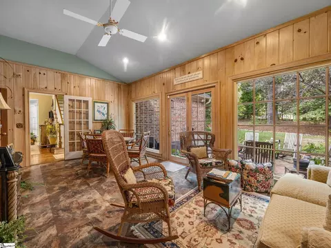 Exterior - 100 Crestview Dr, Union, SC 29379 photo 5 of 13