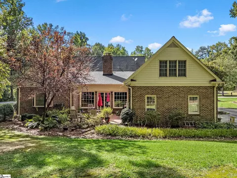 Exterior - 100 Crestview Dr, Union, SC 29379 photo 12 of 13