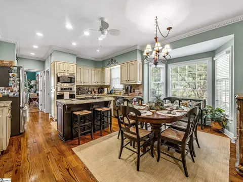 Kitchen - 100 Crestview Dr, Union, SC 29379 photo 1 of 3