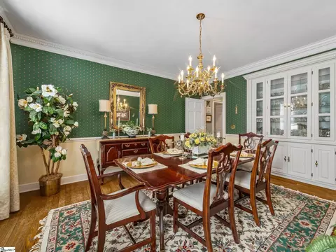 Dining - 100 Crestview Dr, Union, SC 29379 photo 2 of 3