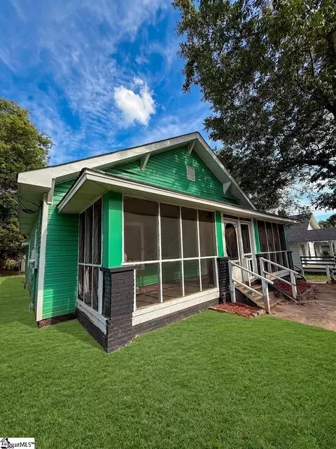 3 Piedmont Ave, Greenville, SC 29611