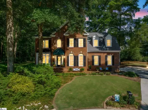 107 Willow Oak Ct, Simpsonville, SC 29681