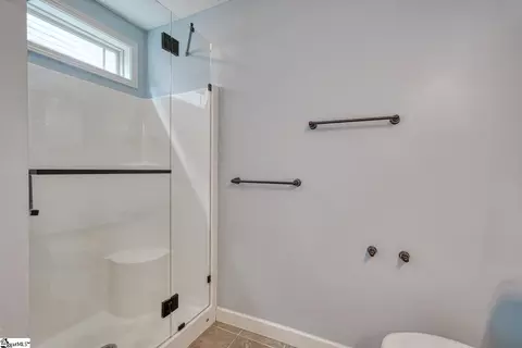 Bath - 560 Semillon Ln, Moore, SC 29369 photo 4 of 4
