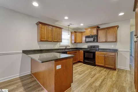 Kitchen - 560 Semillon Ln, Moore, SC 29369 photo 6 of 6
