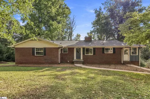 204 Hermitage Rd, Greenville, SC 29615