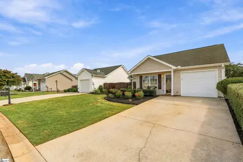 Exterior - 115 Lennox Ln, Easley, SC 29642 photo 5 of 5