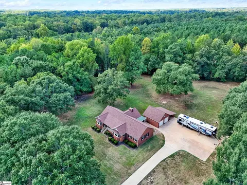 601 Smithville Rd, Mountville, SC 29370