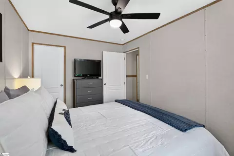 Bedroom - 61 Square Grove Rd, Waterloo, SC 29384 photo 5 of 7