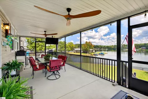 Exterior - 61 Square Grove Rd, Waterloo, SC 29384 photo 3 of 13