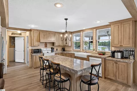 Kitchen - 61 Square Grove Rd, Waterloo, SC 29384 photo 1 of 4