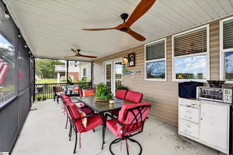 Exterior - 61 Square Grove Rd, Waterloo, SC 29384 photo 4 of 13