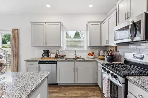 Kitchen - 116 Preservation Dr, Greer, SC 29650 photo 2 of 4