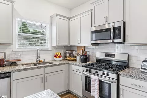 Kitchen - 116 Preservation Dr, Greer, SC 29650 photo 3 of 4
