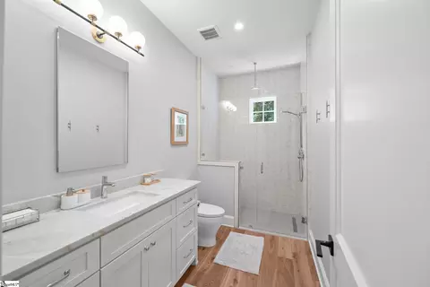 Bath - 321 Wake Robin Dr, Sunset, SC 29685 photo 9 of 10
