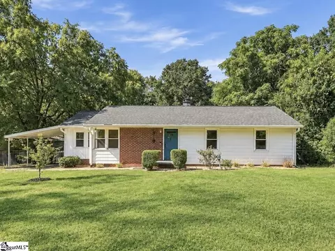 218 Elaine Ave, Taylors, SC 29687