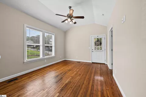 Living - 405 Hill St, Easley, SC 29640 photo 1 of 2