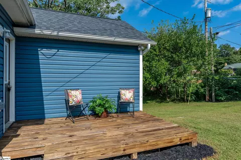 Exterior - 405 Hill St, Easley, SC 29640 photo 5 of 6
