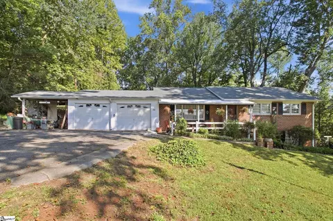 308 Alta Vista Cir, Travelers Rest, SC 29690