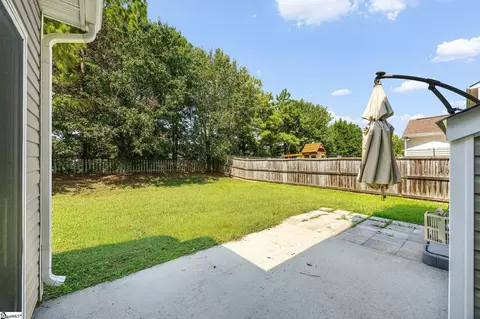 Exterior - 132 Hamilton Ct, Easley, SC 29642 photo 4 of 7