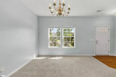 Living - 132 Hamilton Ct, Easley, SC 29642 photo 2 of 4