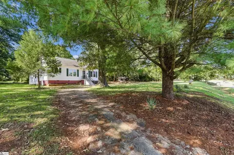 209 Tindal Rd, Greenville, SC 29617