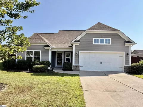 12 Babbling Creek Ct, Fountain Inn, SC 29644