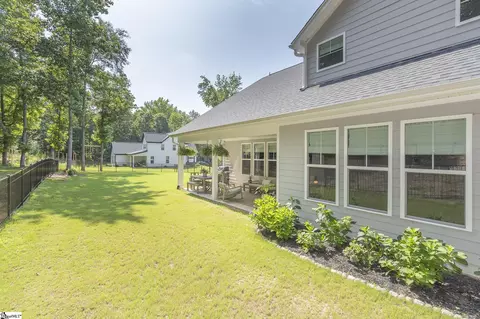 Exterior - 1111 Bay Dr, Fair Play, SC 29643 photo 5 of 12