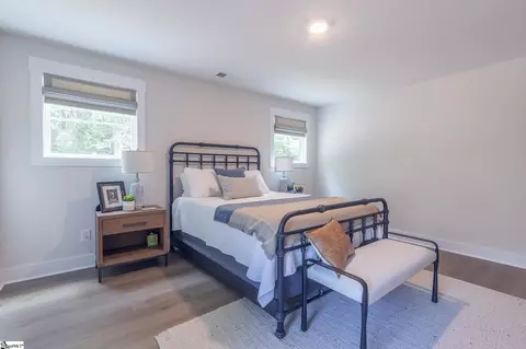 Bedroom - 1111 Bay Dr, Fair Play, SC 29643 photo 8 of 8