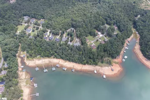 View/Area - 1111 Bay Dr, Fair Play, SC 29643 photo 3 of 4