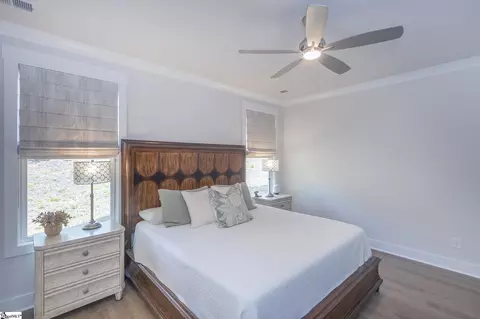 Bedroom - 1111 Bay Dr, Fair Play, SC 29643 photo 3 of 8