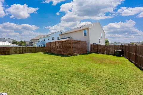 Exterior - 901 Deephallow Pl, Greer, SC 29651 photo 7 of 9
