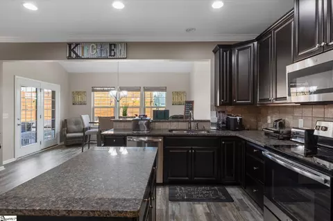 Kitchen - 901 Deephallow Pl, Greer, SC 29651 photo 3 of 4