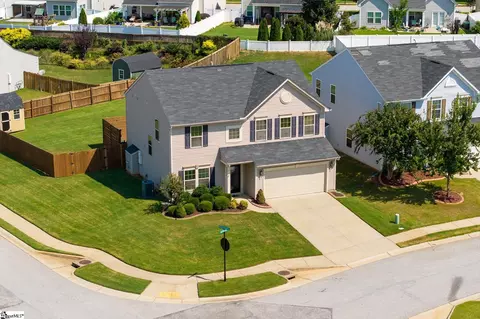 View/Area - 901 Deephallow Pl, Greer, SC 29651 photo 1 of 7