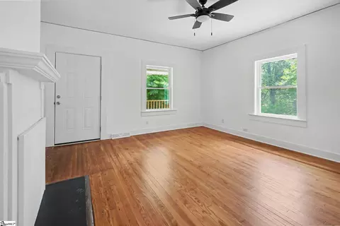 Living - 586 Hickory Dr, Startex, SC 29377 photo 1 of 2