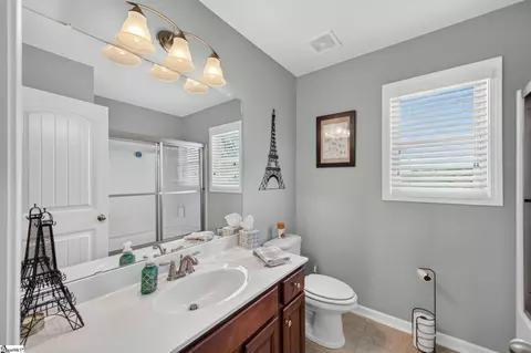 Bath - 405 Rowley Ct, Easley, SC 29642 photo 3 of 3
