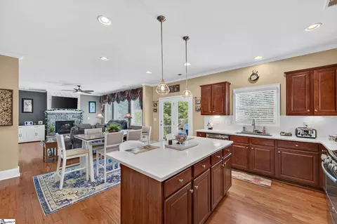Kitchen - 405 Rowley Ct, Easley, SC 29642 photo 6 of 6
