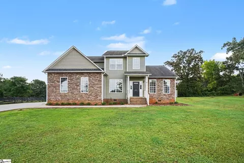205 Chanticlear Ct, Gray Court, SC 29645