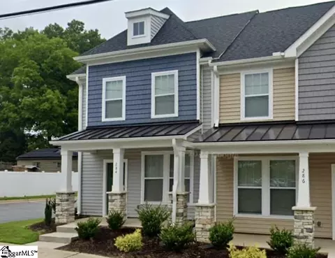284 E Hayne St, Woodruff, SC 29388