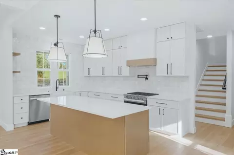 Kitchen - 201 Maple St, Lyman, SC 29365 photo 1 of 5