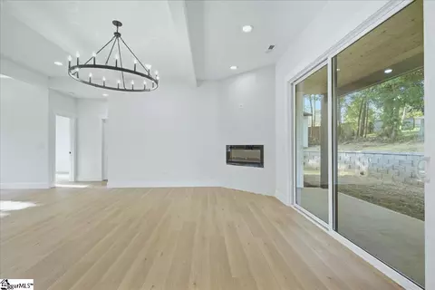 Living - 201 Maple St, Lyman, SC 29365 photo 2 of 3