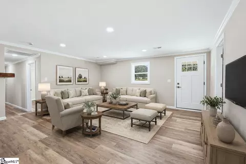 Living - 418 Old River Rd, Pelzer, SC 29669 photo 3 of 4