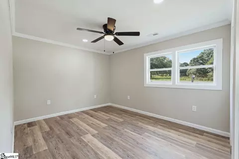 Bedroom - 418 Old River Rd, Pelzer, SC 29669 photo 4 of 6