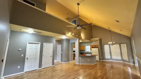 Entry Way - 226 Highgate Cir, Greer, SC 29650 photo 3 of 5