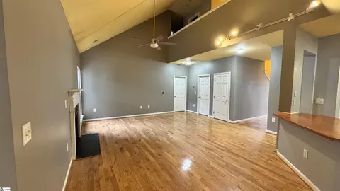 Living - 226 Highgate Cir, Greer, SC 29650 photo 3 of 8