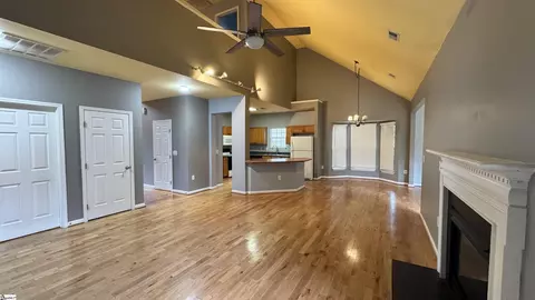 Living - 226 Highgate Cir, Greer, SC 29650 photo 6 of 8