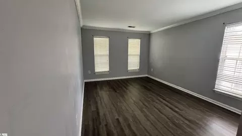 Living - 226 Highgate Cir, Greer, SC 29650 photo 8 of 8